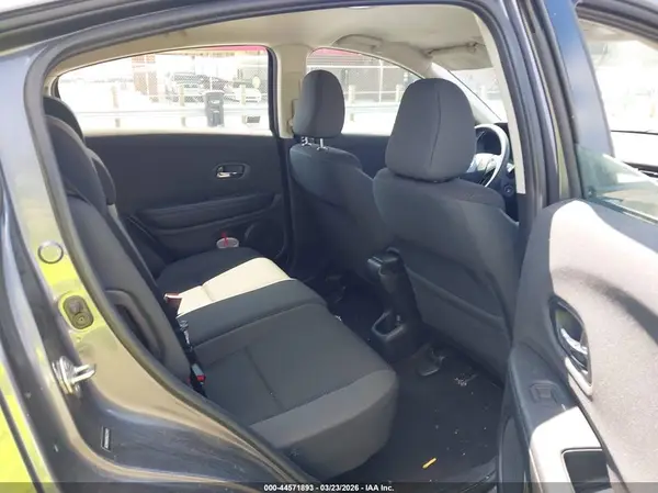 3CZRU6H33KG722472 2019 HONDA HR-V - Image 8