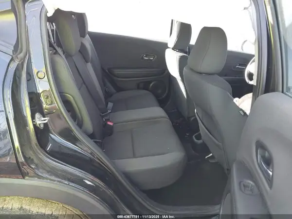 3CZRU6H33KG723346 2019 HONDA HR-V - Image 8