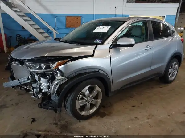 3CZRU6H33KG729891 2019 HONDA HR-V - Image 2