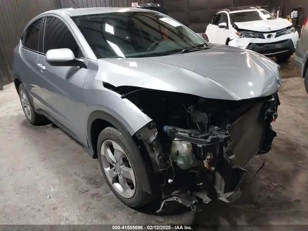 3CZRU6H33KG733665 2019 HONDA HR-V - Image 1