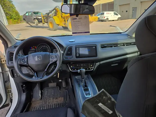 3CZRU6H33KM111374 2019 HONDA HR-V - Image 8