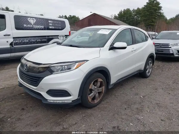 3CZRU6H33KM718875 2019 HONDA HR-V - Image 2