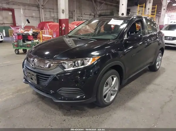 3CZRU6H33KM743243 2019 HONDA HR-V - Image 2