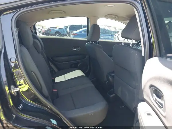 3CZRU6H33LM713421 2020 HONDA HR-V - Image 8