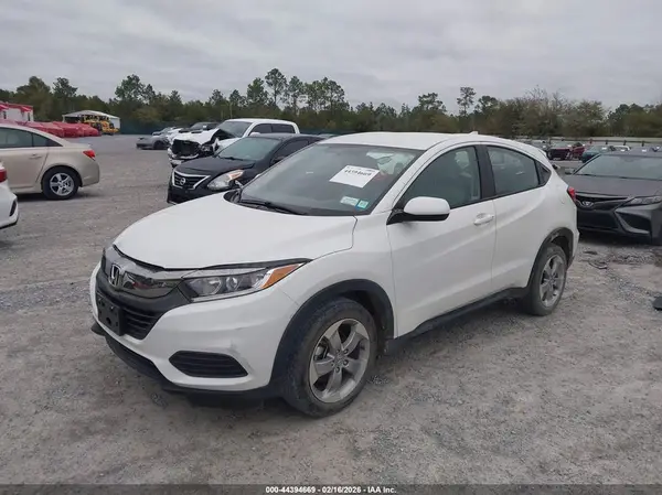 3CZRU6H33LM728372 2020 HONDA HR-V - Image 2