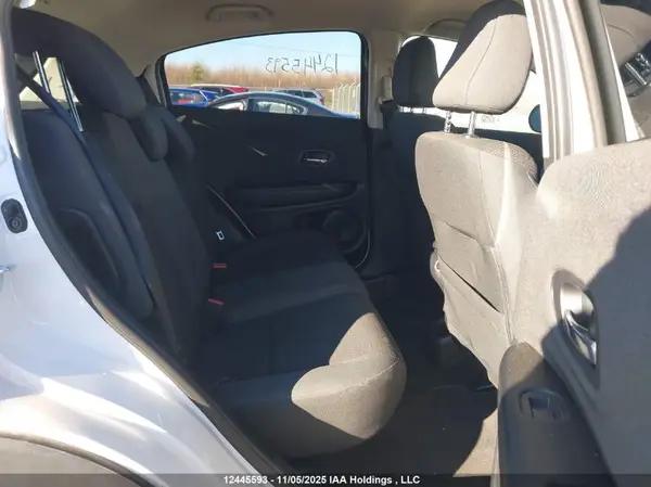 3CZRU6H33MM103133 2021 HONDA HR-V - Image 8