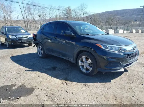 3CZRU6H33MM702839 2021 HONDA HR-V - Image 1