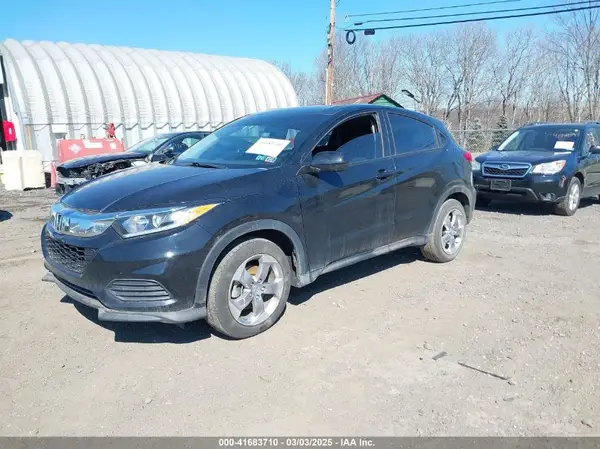 3CZRU6H33MM702839 2021 HONDA HR-V - Image 2