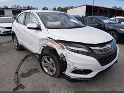 3CZRU6H33MM708141 2021 HONDA HR-V