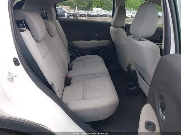 3CZRU6H33MM713890 2021 HONDA HR-V - Image 8