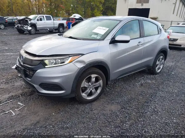3CZRU6H33MM716708 2021 HONDA HR-V - Image 2