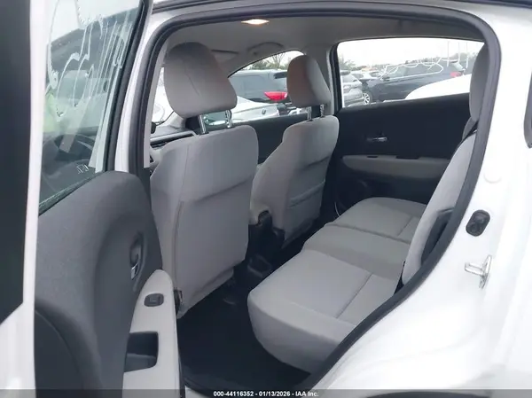 3CZRU6H33MM735713 2021 HONDA HR-V - Image 8