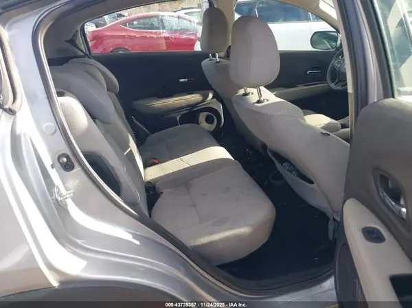3CZRU6H33MM741186 2021 HONDA HR-V - Image 8