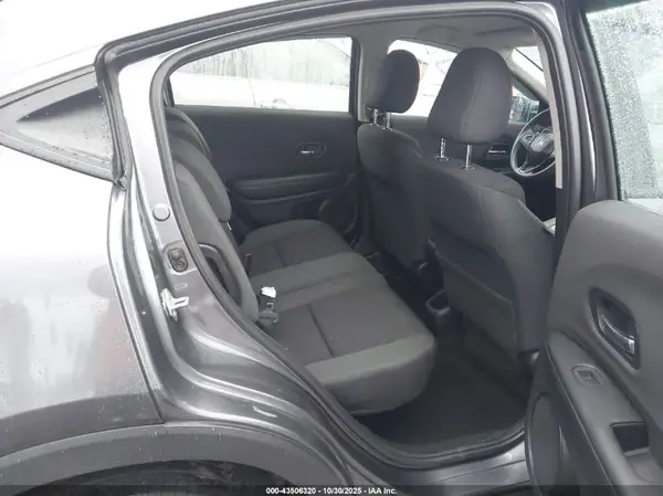3CZRU6H33MM756156 2021 HONDA HR-V - Image 8