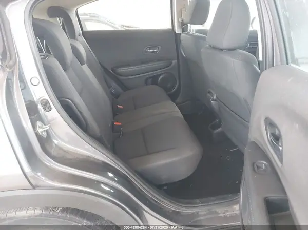 3CZRU6H33MM756187 2021 HONDA HR-V - Image 8
