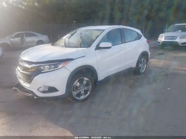 3CZRU6H33NM717424 2022 HONDA HR-V - Image 2