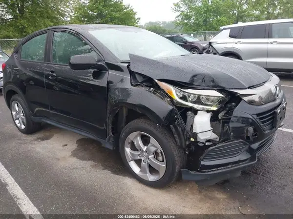 3CZRU6H33NM758247 2022 HONDA HR-V - Image 1