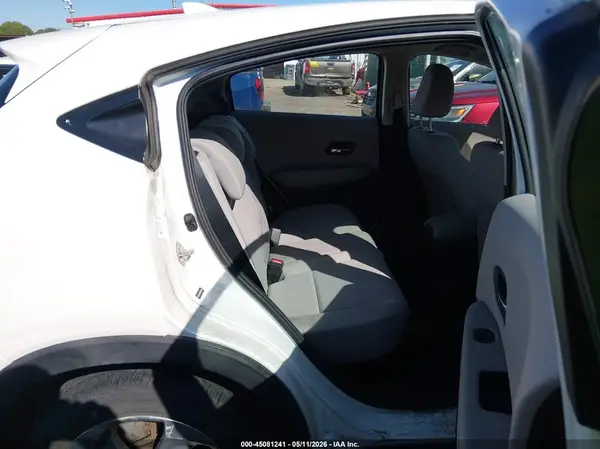 3CZRU6H34GM749561 2016 HONDA HR-V - Image 8