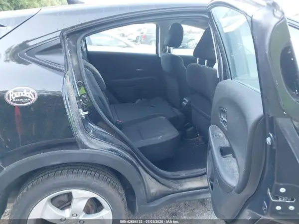 3CZRU6H34GM749608 2016 HONDA HR-V - Image 8
