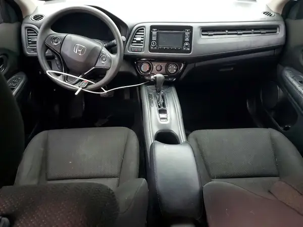 3CZRU6H34HG700263 2017 HONDA HR-V - Image 8