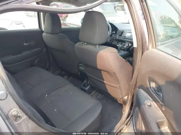 3CZRU6H34HG701090 2017 HONDA HR-V - Image 8