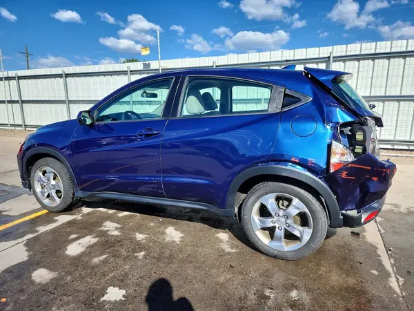 3CZRU6H34HG705592 2017 HONDA HR-V - Image 2