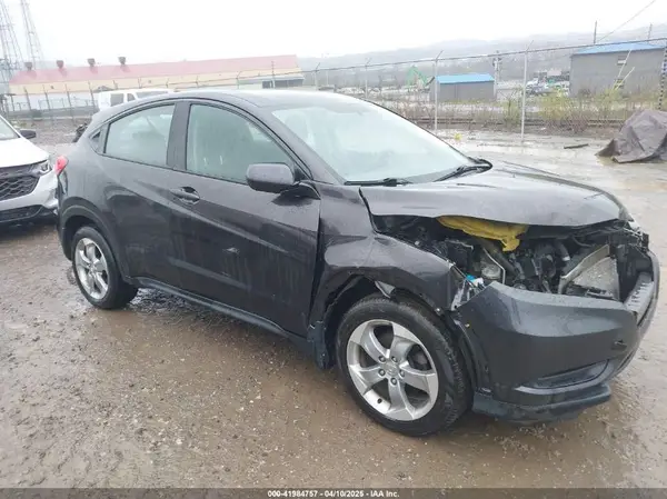 3CZRU6H34HG706449 2017 HONDA HR-V - Image 1