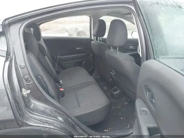 3CZRU6H34HG706449 2017 HONDA HR-V - Image 8