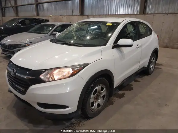 3CZRU6H34HM100778 2017 HONDA HR-V - Image 2