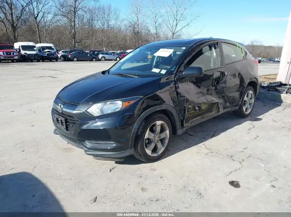 3CZRU6H34HM732731 2017 HONDA HR-V - Image 2