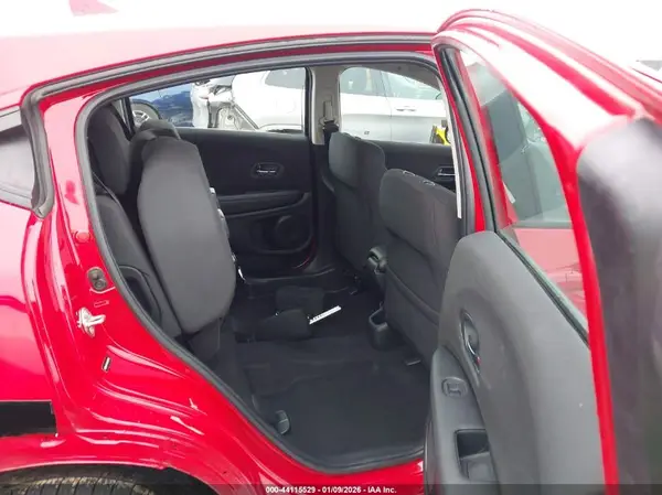 3CZRU6H34JG703542 2018 HONDA HR-V - Image 8