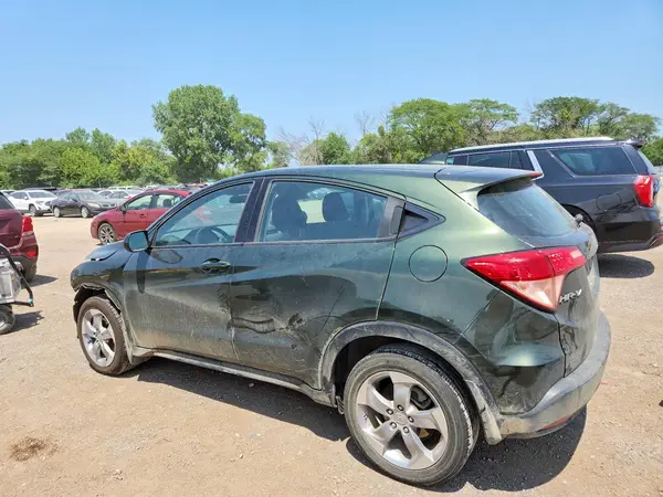 3CZRU6H34JG710555 2018 HONDA HR-V - Image 2