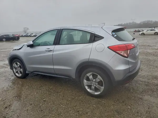 3CZRU6H34JG710717 2018 HONDA HR-V - Image 2