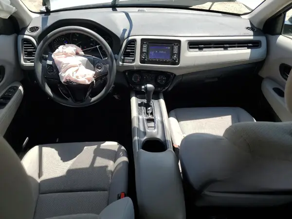 3CZRU6H34JG713097 2018 HONDA HR-V - Image 8