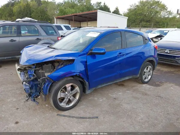 3CZRU6H34JG714671 2018 HONDA HR-V - Image 2