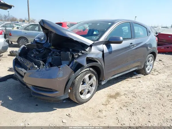 3CZRU6H34JG716095 2018 HONDA HR-V - Image 2