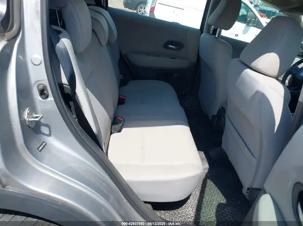 3CZRU6H34JG719515 2018 HONDA HR-V - Image 8