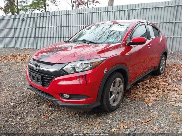 3CZRU6H34JG719918 2018 HONDA HR-V - Image 2