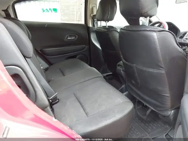 3CZRU6H34JG719918 2018 HONDA HR-V - Image 8