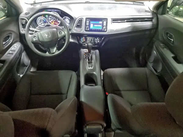 3CZRU6H34JG728084 2018 HONDA HR-V - Image 8