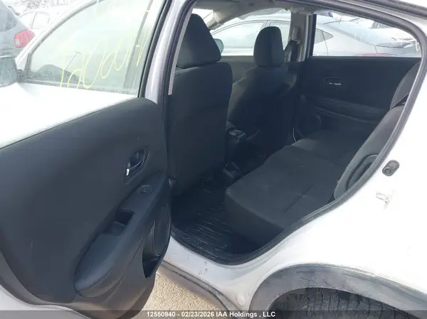 3CZRU6H34JM106067 2018 HONDA HR-V - Image 8