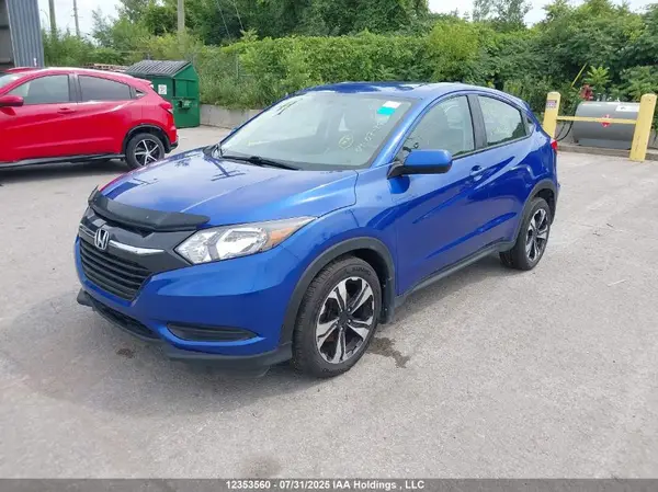 3CZRU6H34JM109132 2018 HONDA HR-V - Image 2