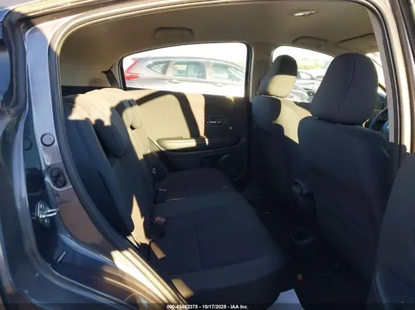 3CZRU6H34KG705602 2019 HONDA HR-V - Image 8