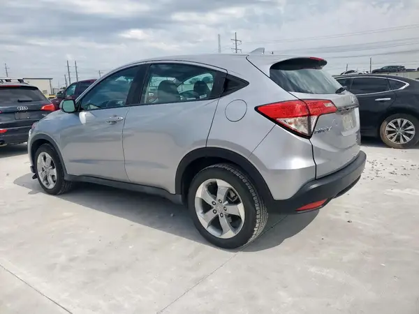 3CZRU6H34KG716888 2019 HONDA HR-V - Image 2