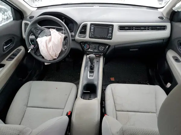 3CZRU6H34KG718558 2019 HONDA HR-V - Image 8