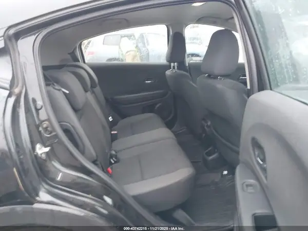 3CZRU6H34KG720181 2019 HONDA HR-V - Image 8