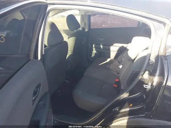 3CZRU6H34KG722996 2019 HONDA HR-V - Image 8