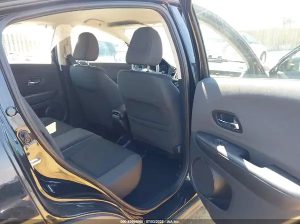 3CZRU6H34KG723064 2019 HONDA HR-V - Image 8