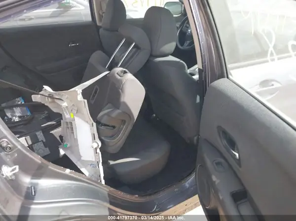 3CZRU6H34KG724151 2019 HONDA HR-V - Image 8