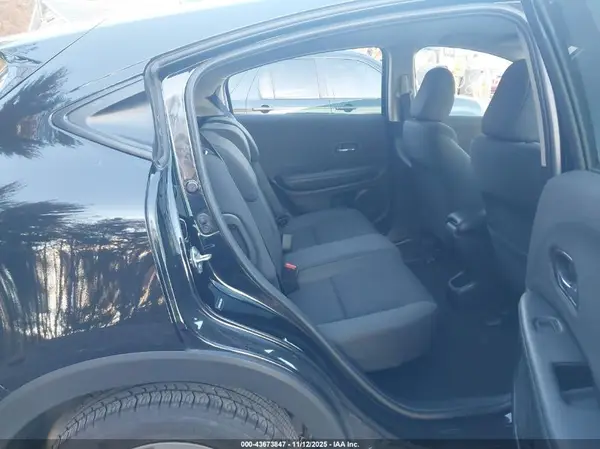 3CZRU6H34KG725011 2019 HONDA HR-V - Image 8
